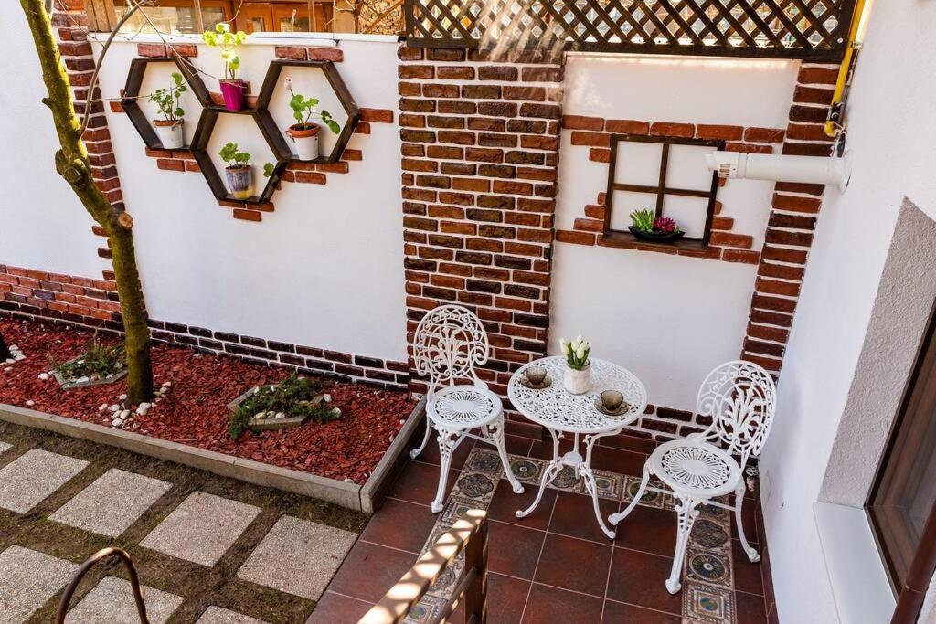 فيلا Cozy House With Nice Garden In Heart Of City Center كلوج-نابوكا المظهر الخارجي الصورة