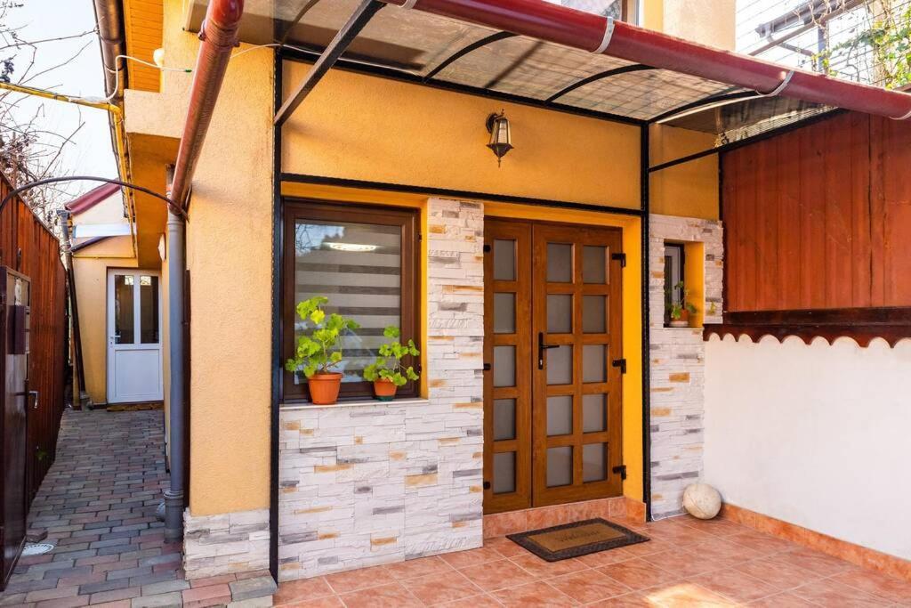 فيلا Cozy House With Nice Garden In Heart Of City Center كلوج-نابوكا المظهر الخارجي الصورة